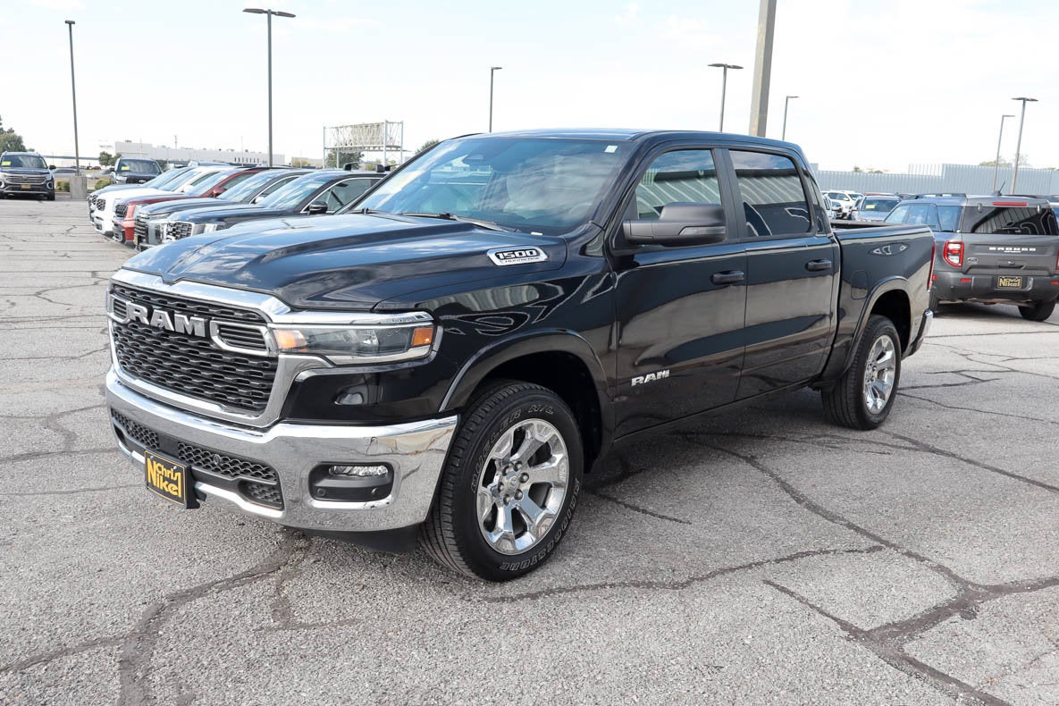 2026 RAM 1500 Big Horn 4x4 Crew Cab 5'7 Box
