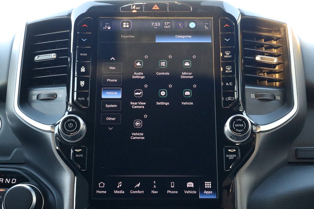 2025 RAM 1500 Big Horn 4x4 Crew Cab 5'7 Box