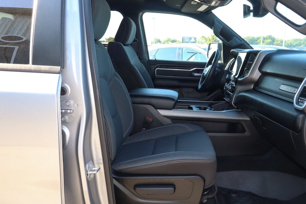 2022 RAM 1500 Big Horn 4x4 Crew Cab 5'7 Box