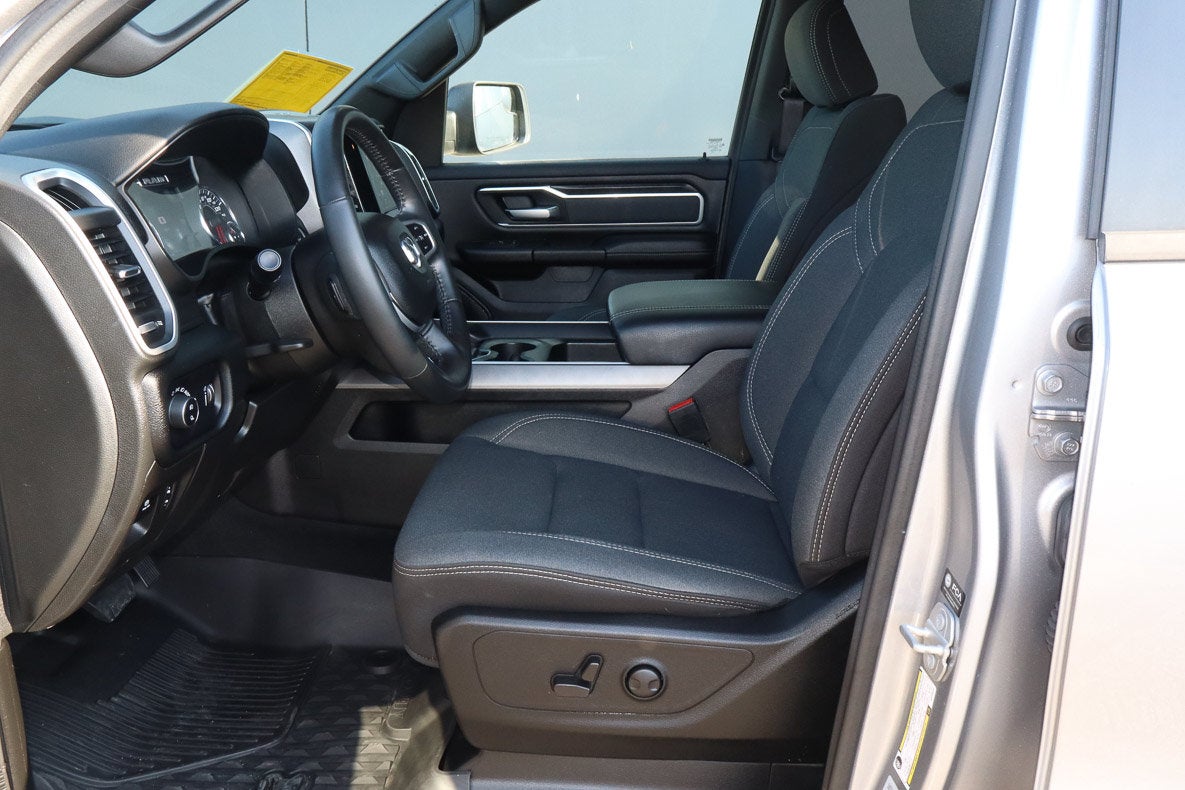 2022 RAM 1500 Big Horn 4x4 Crew Cab 5'7 Box