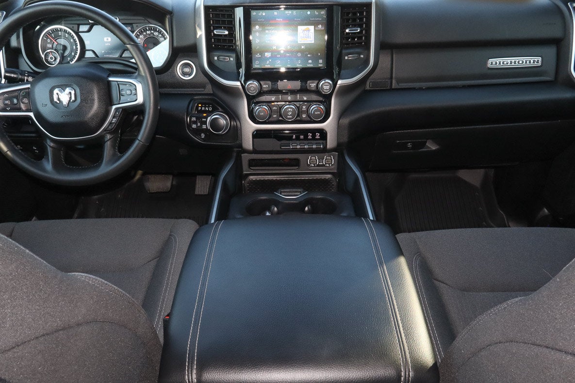 2022 RAM 1500 Big Horn 4x4 Crew Cab 5'7 Box