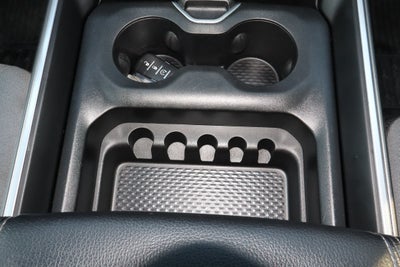 2022 RAM 1500 Big Horn 4x4 Crew Cab 5'7 Box