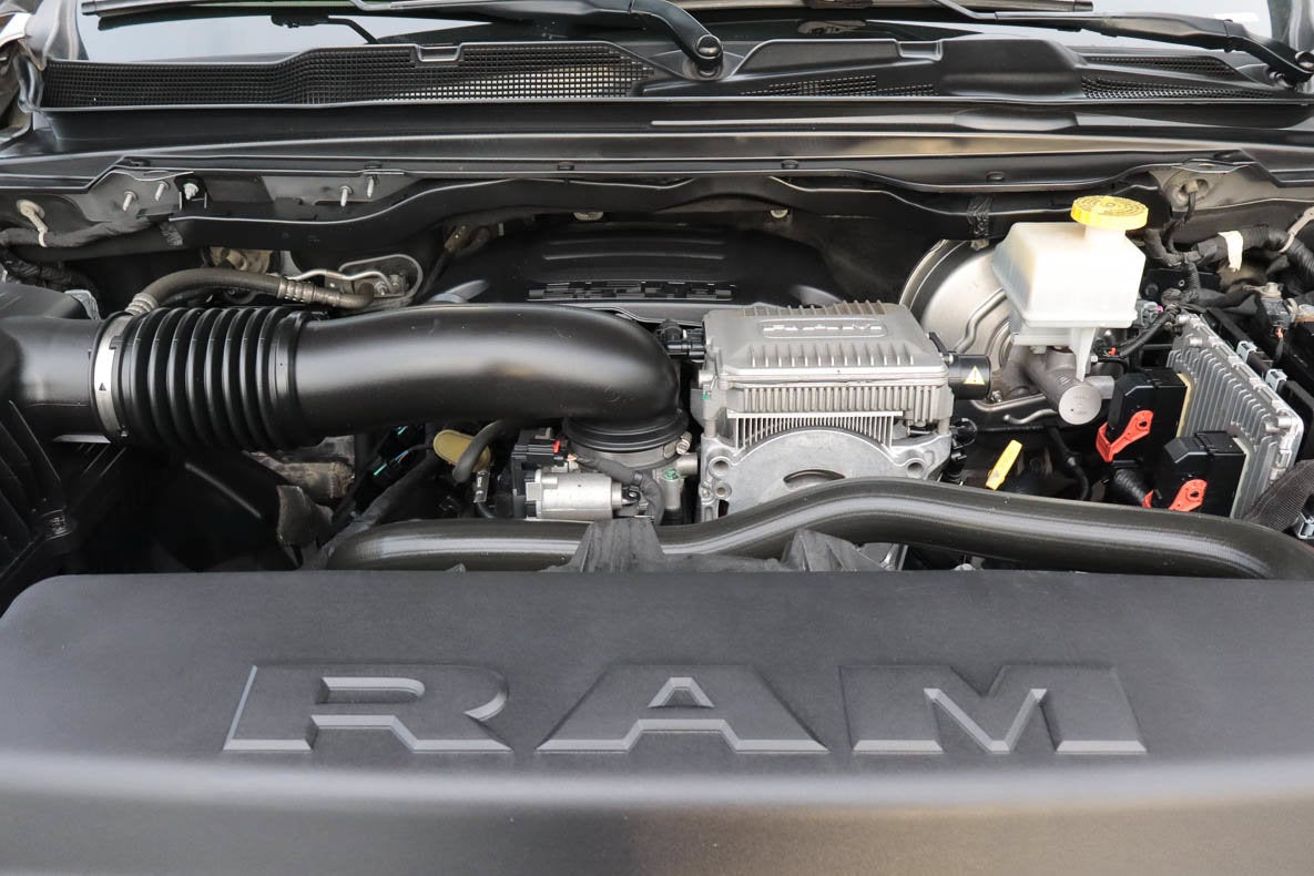 2020 RAM 1500 Big Horn 4x4 Crew Cab 5'7 Box