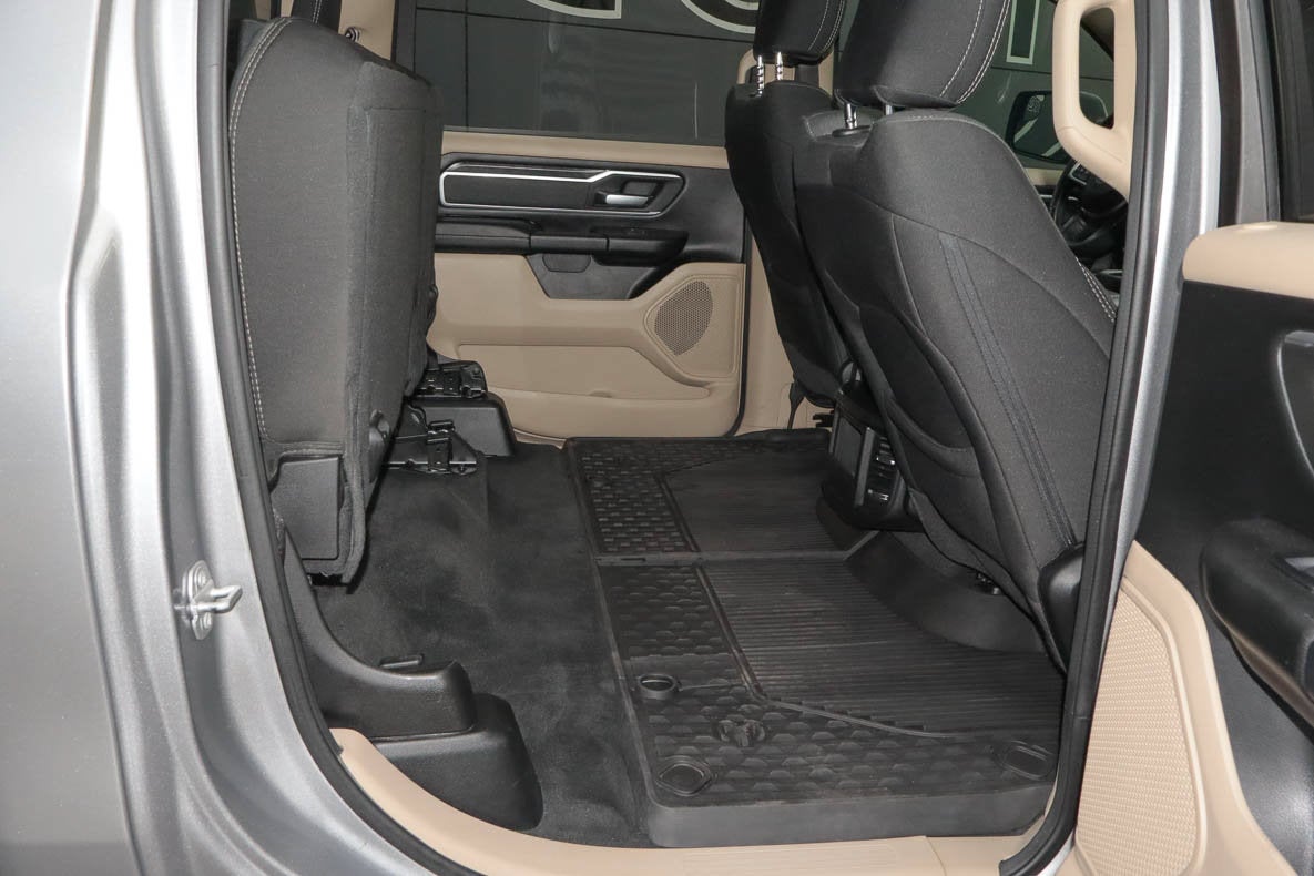 2020 RAM 1500 Big Horn 4x4 Crew Cab 5'7 Box