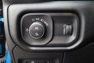 2022 RAM 1500 Big Horn 4x4 Crew Cab 5'7 Box