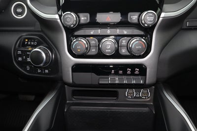 2022 RAM 1500 Big Horn 4x4 Crew Cab 5'7 Box