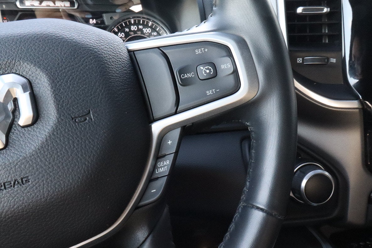 2022 RAM 1500 Big Horn 4x4 Crew Cab 5'7 Box