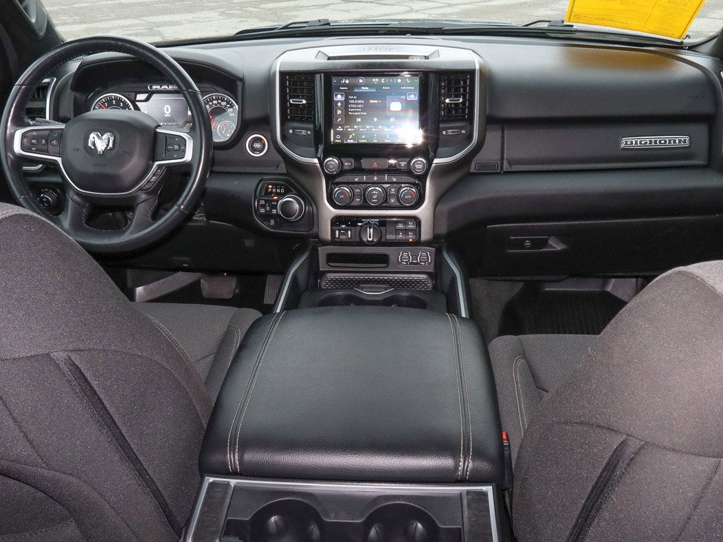 2022 RAM 1500 Big Horn 4x4 Crew Cab 5'7 Box