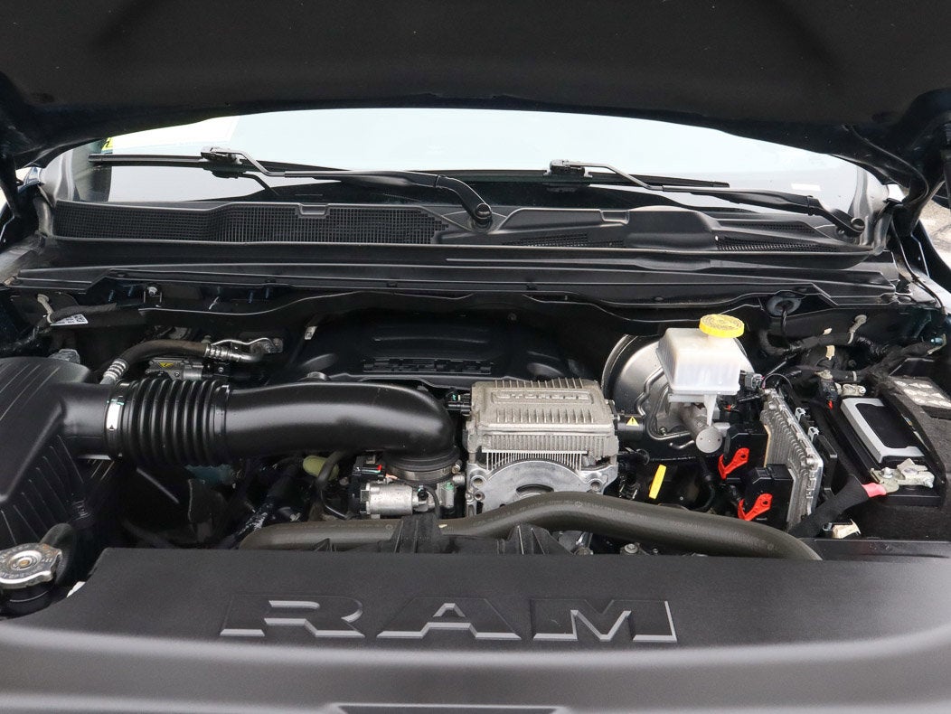 2022 RAM 1500 Big Horn 4x4 Crew Cab 5'7 Box