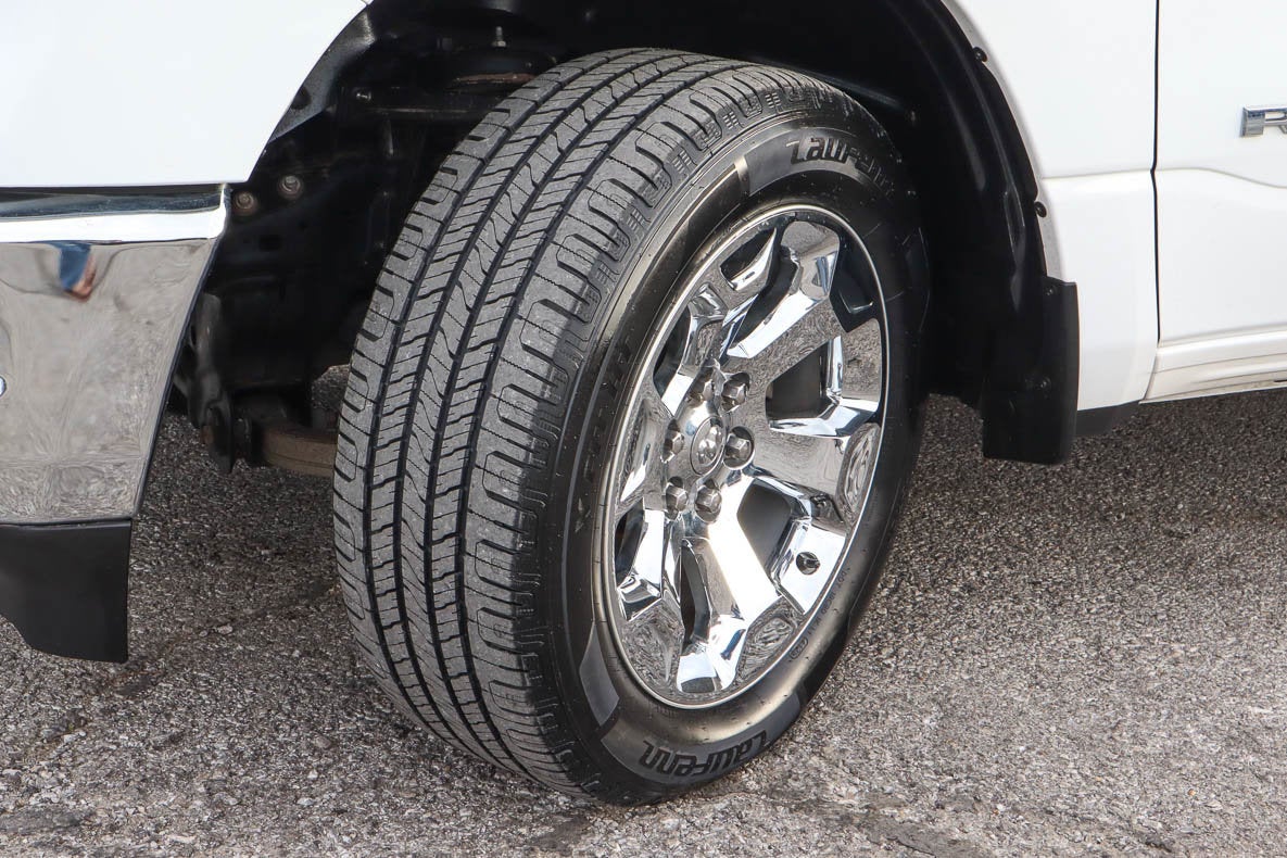 2022 RAM 1500 Big Horn 4x4 Crew Cab 5'7 Box