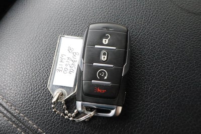 2022 RAM 1500 Big Horn 4x4 Crew Cab 5'7 Box