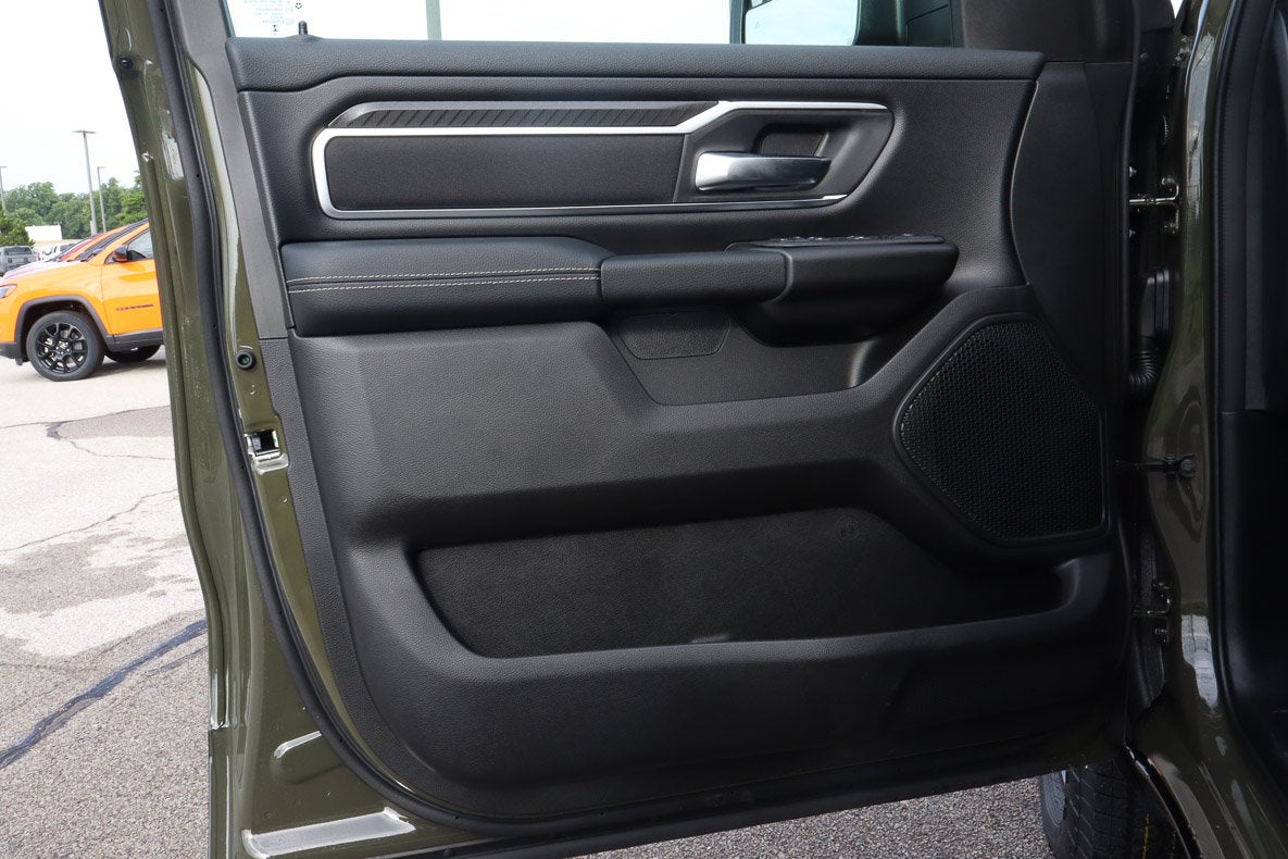 2026 RAM 1500 Big Horn 4x4 Crew Cab 5'7 Box