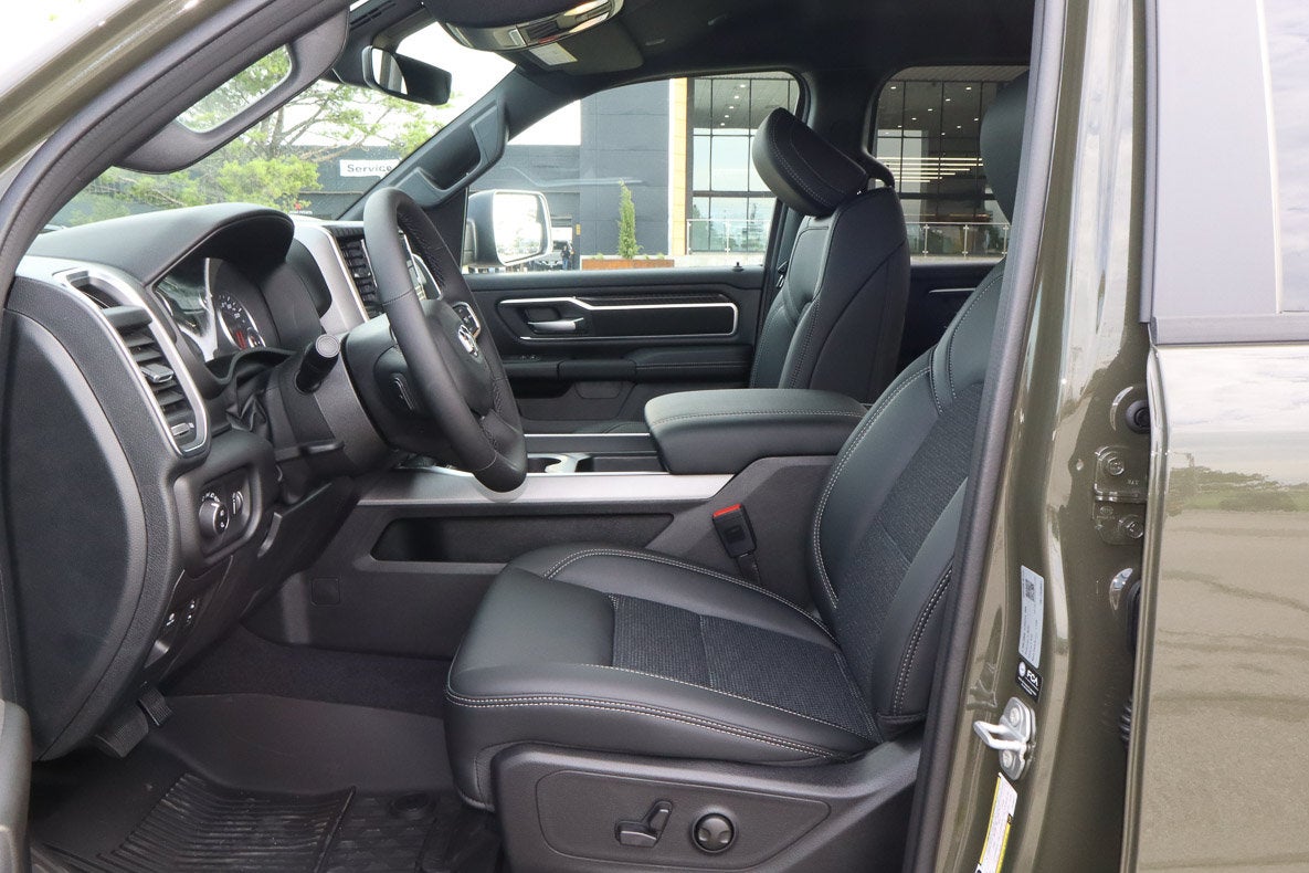2026 RAM 1500 Big Horn 4x4 Crew Cab 5'7 Box