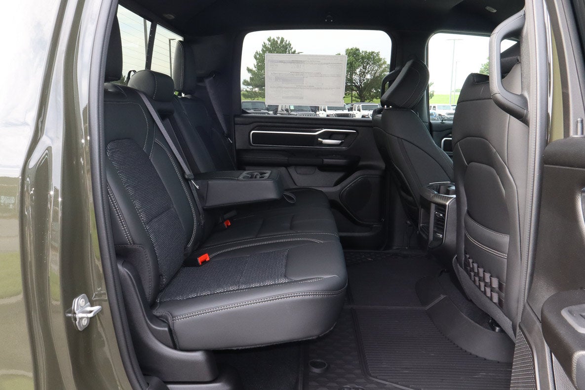 2026 RAM 1500 Big Horn 4x4 Crew Cab 5'7 Box