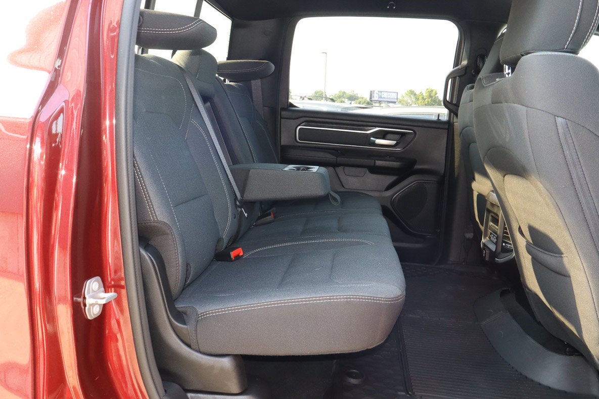 2022 RAM 1500 Big Horn 4x4 Crew Cab 5'7 Box