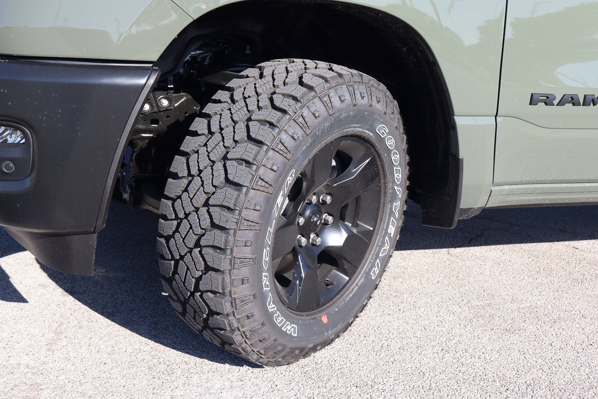 2026 RAM 1500 Warlock 4x4 Crew Cab 5'7 Box