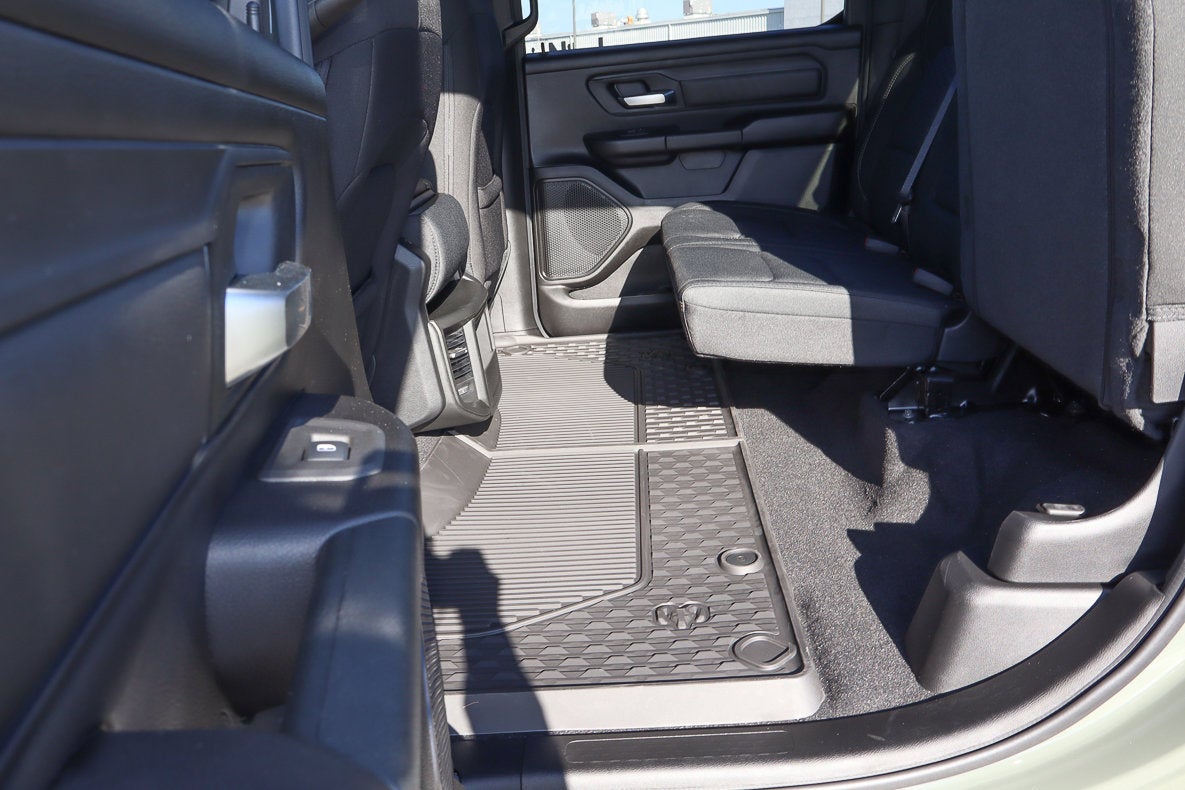 2026 RAM 1500 Warlock 4x4 Crew Cab 5'7 Box