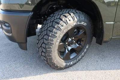 2026 RAM 1500 Warlock 4x4 Crew Cab 5'7 Box