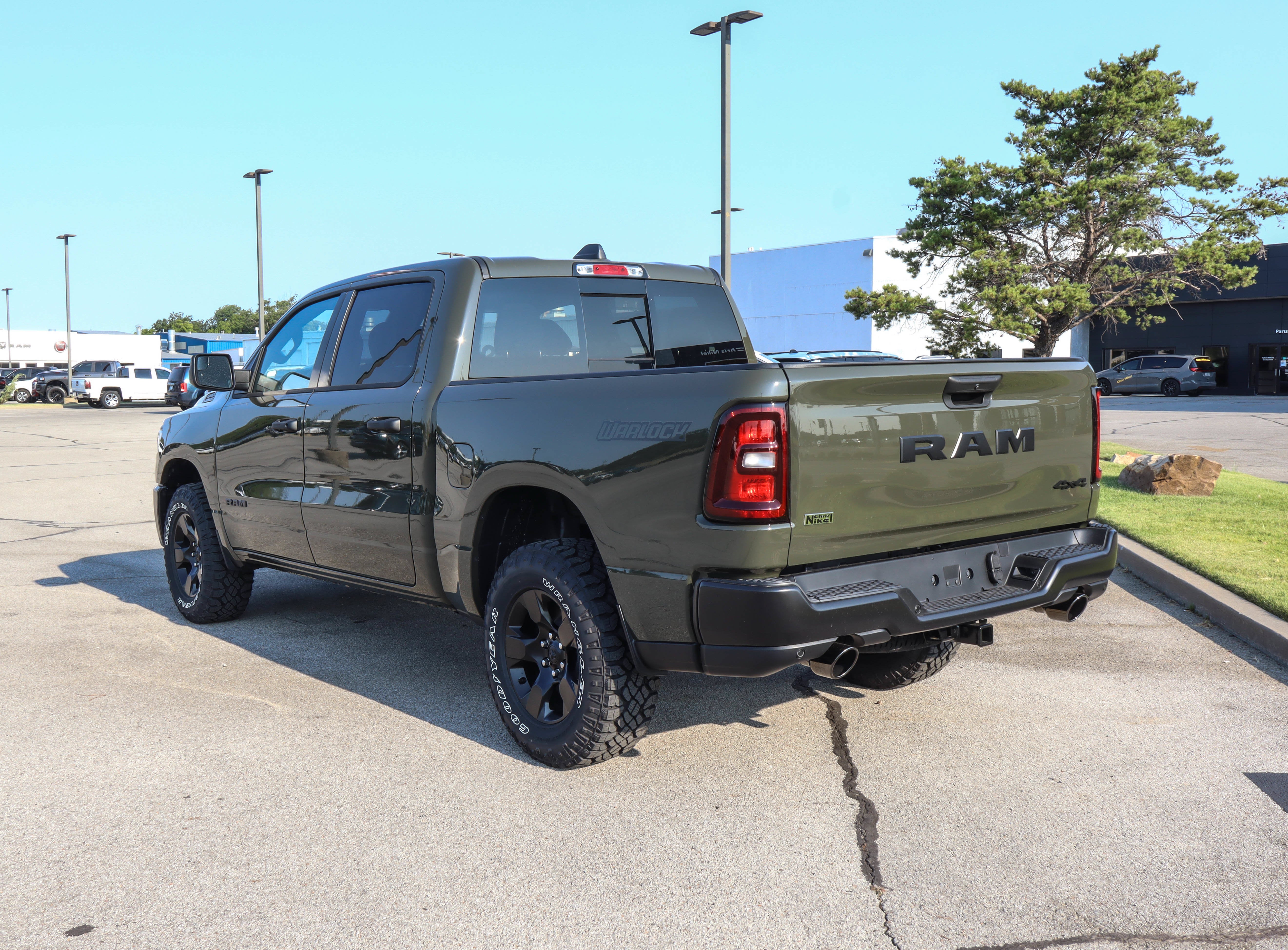 2026 RAM 1500 Warlock 4x4 Crew Cab 5'7 Box