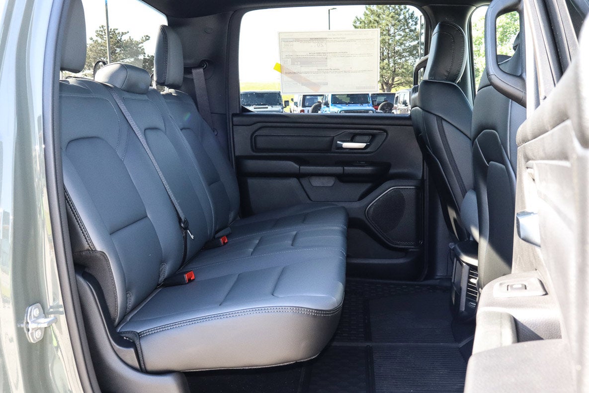 2026 RAM 1500 Tradesman 4x4 Crew Cab 5'7 Box