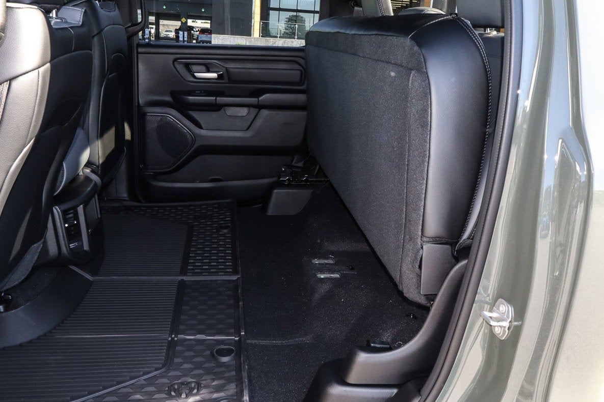 2026 RAM 1500 Tradesman 4x4 Crew Cab 5'7 Box