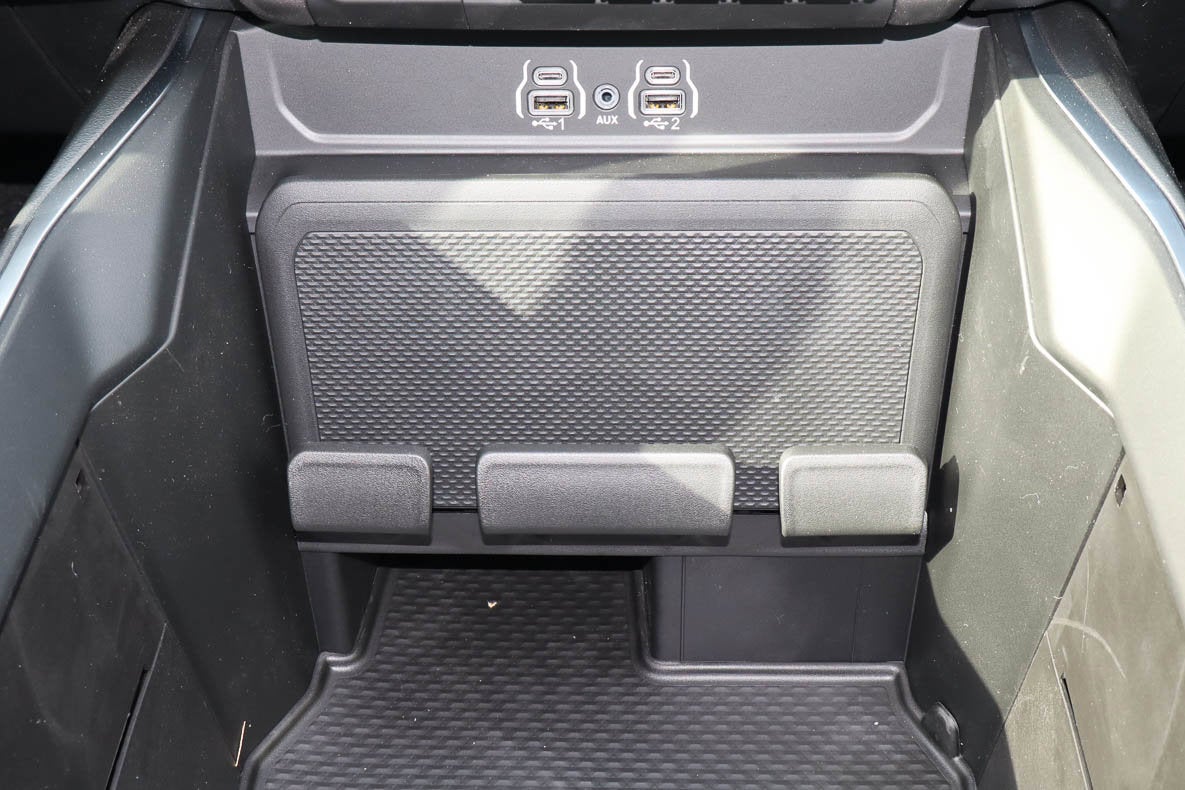 2026 RAM 1500 Express 4x4 Crew Cab 5'7 Box