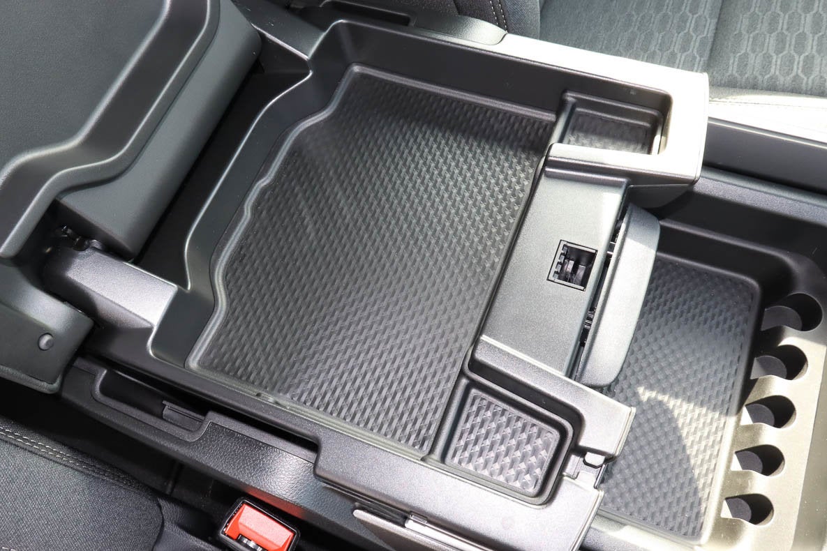 2026 RAM 1500 Express 4x4 Crew Cab 5'7 Box