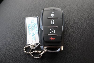 2026 RAM 1500 Express 4x4 Crew Cab 5'7 Box