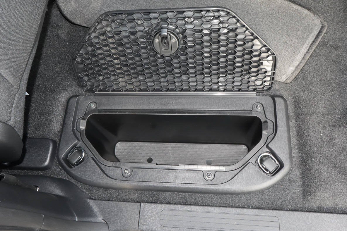2027 RAM 1500 Express 4x4 Crew Cab 5'7 Box