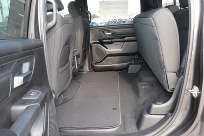 2027 RAM 1500 Express 4x4 Crew Cab 5'7 Box