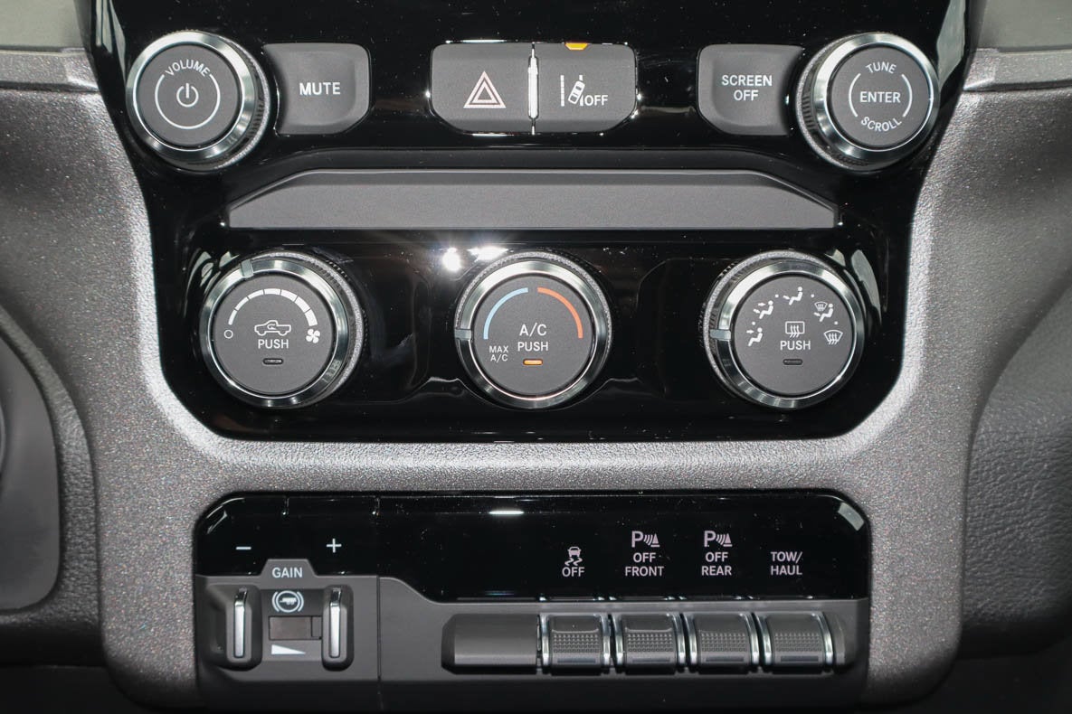 2027 RAM 1500 Warlock 4x4 Crew Cab 5'7 Box