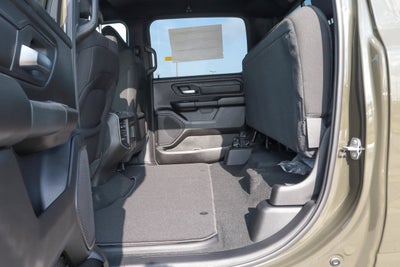 2027 RAM 1500 Express 4x4 Crew Cab 5'7 Box