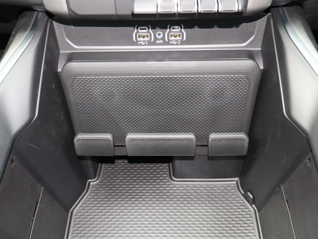 2026 RAM 1500 Express 4x4 Crew Cab 5'7 Box