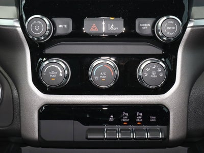 2026 RAM 1500 Express 4x4 Crew Cab 5'7 Box