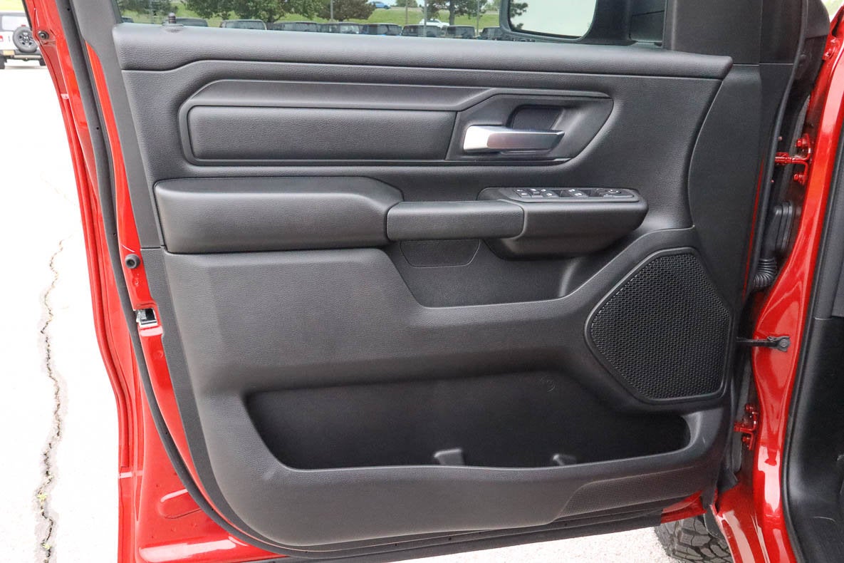 2026 RAM 1500 Warlock 4x4 Crew Cab 5'7 Box
