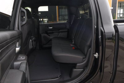 2026 RAM 1500 Express 4x4 Crew Cab 5'7 Box