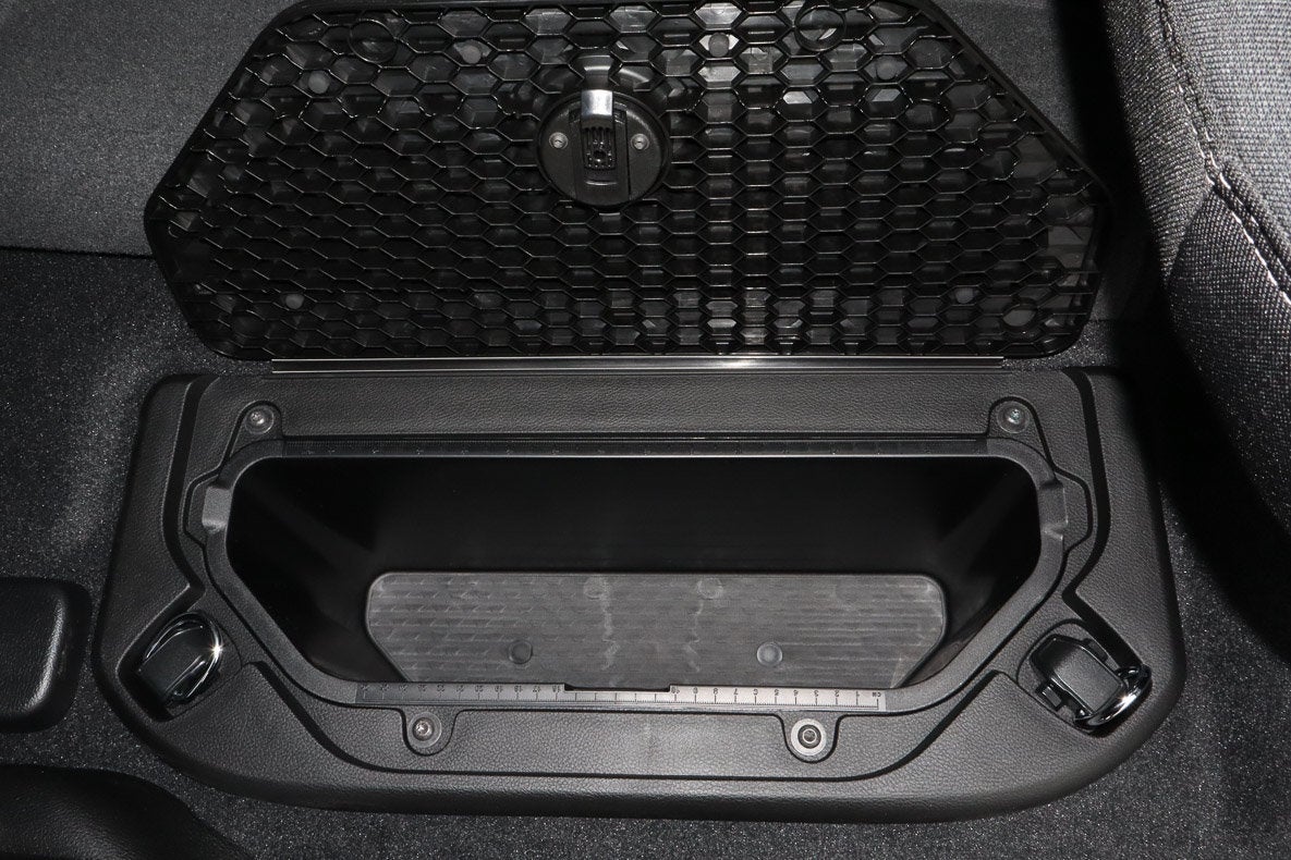 2026 RAM 1500 Express 4x4 Crew Cab 5'7 Box