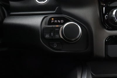 2026 RAM 1500 Express 4x4 Crew Cab 5'7 Box