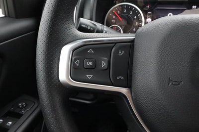 2026 RAM 1500 Express 4x4 Crew Cab 5'7 Box