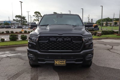 2026 RAM 1500 Express 4x4 Crew Cab 5'7 Box