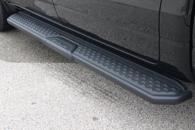 2026 RAM 1500 Express 4x4 Crew Cab 5'7 Box