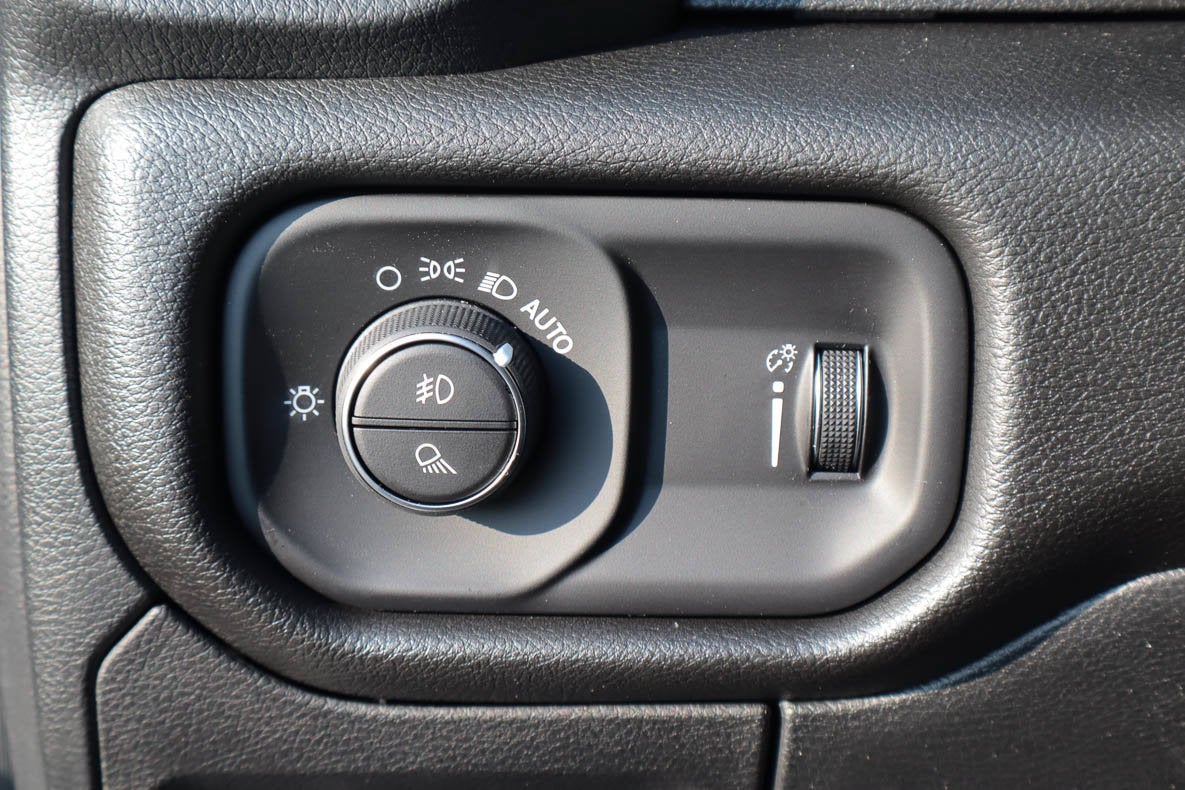 2026 RAM 1500 Warlock 4x4 Crew Cab 5'7 Box