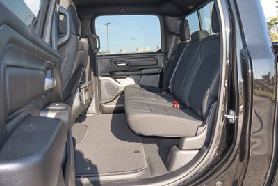 2027 RAM 1500 Express 4x4 Crew Cab 5'7 Box