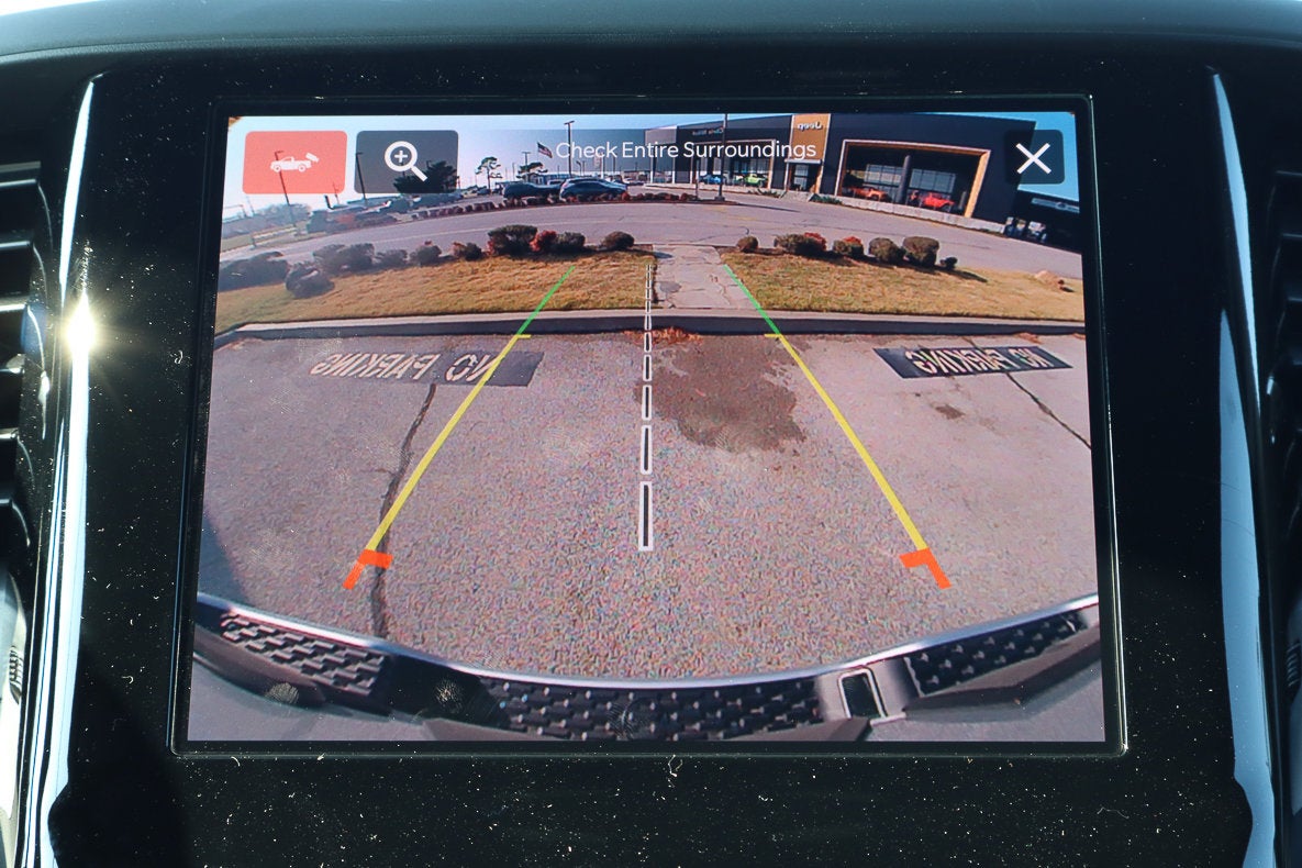 2026 RAM 1500 Express 4x4 Crew Cab 5'7 Box