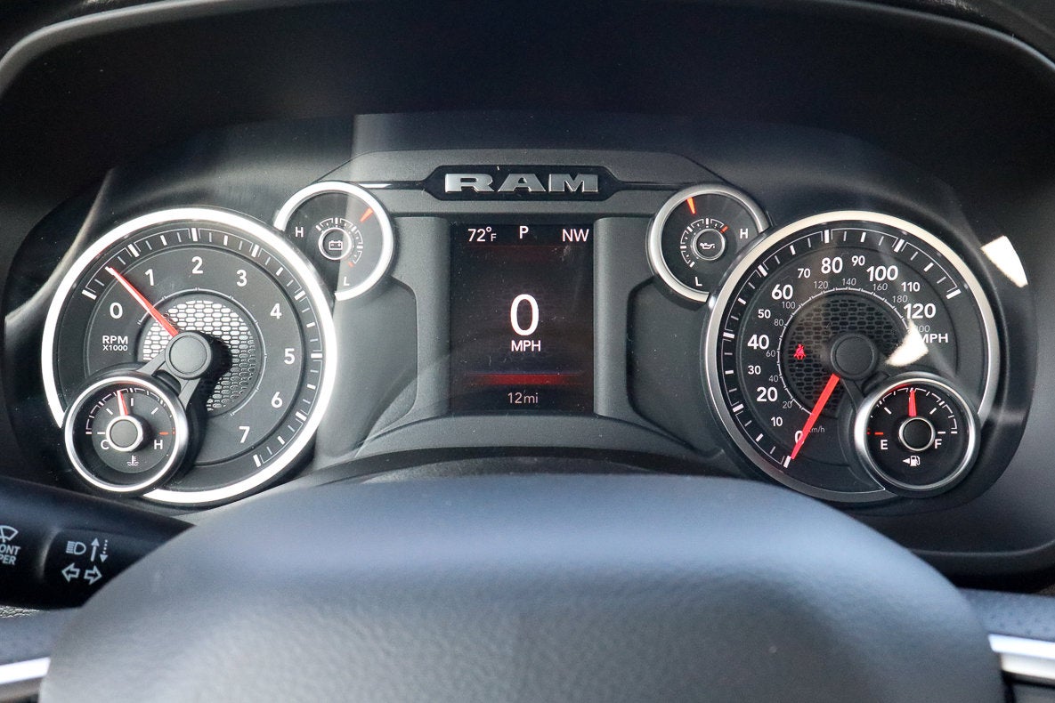 2026 RAM 1500 Express 4x4 Crew Cab 5'7 Box