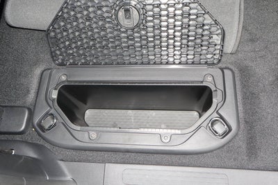 2027 RAM 1500 Express 4x4 Crew Cab 5'7 Box