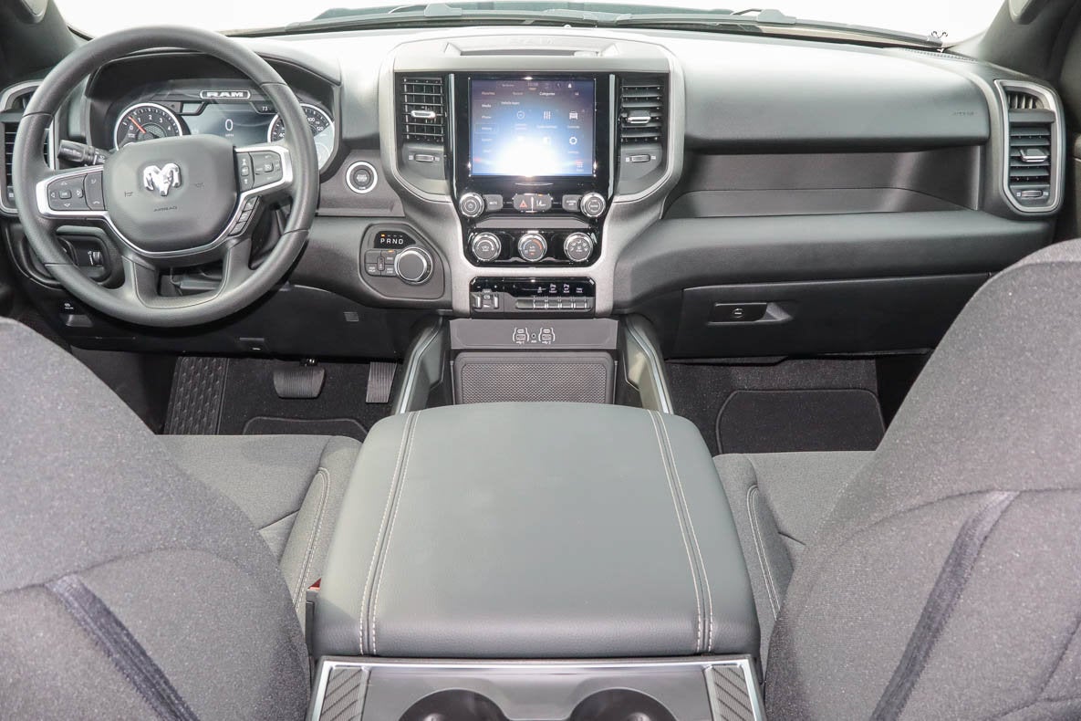 2027 RAM 1500 Express 4x4 Crew Cab 5'7 Box