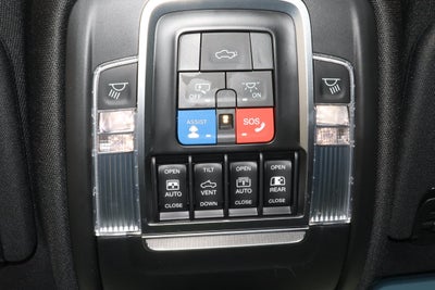 2021 RAM 1500 Limited 4x4 Crew Cab 5'7 Box