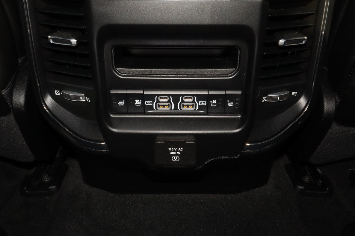 2021 RAM 1500 Limited 4x4 Crew Cab 5'7 Box