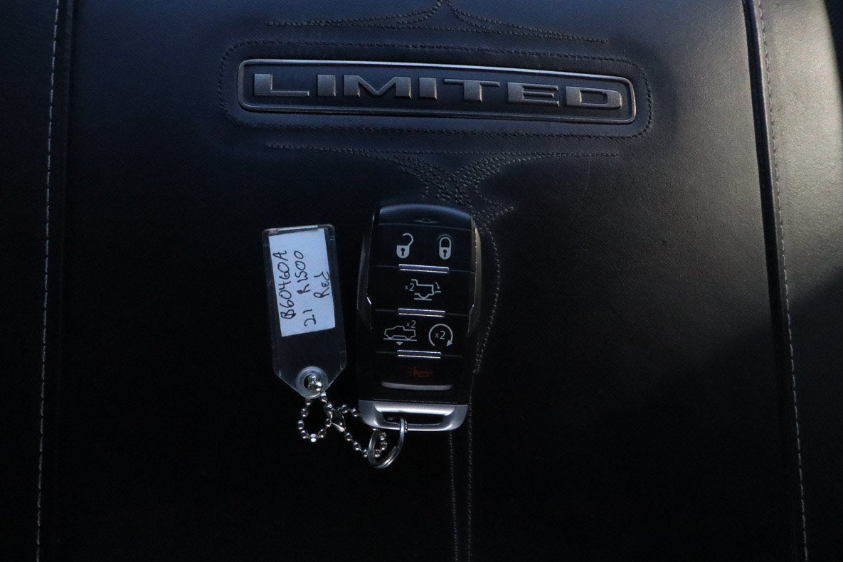 2021 RAM 1500 Limited 4x4 Crew Cab 5'7 Box
